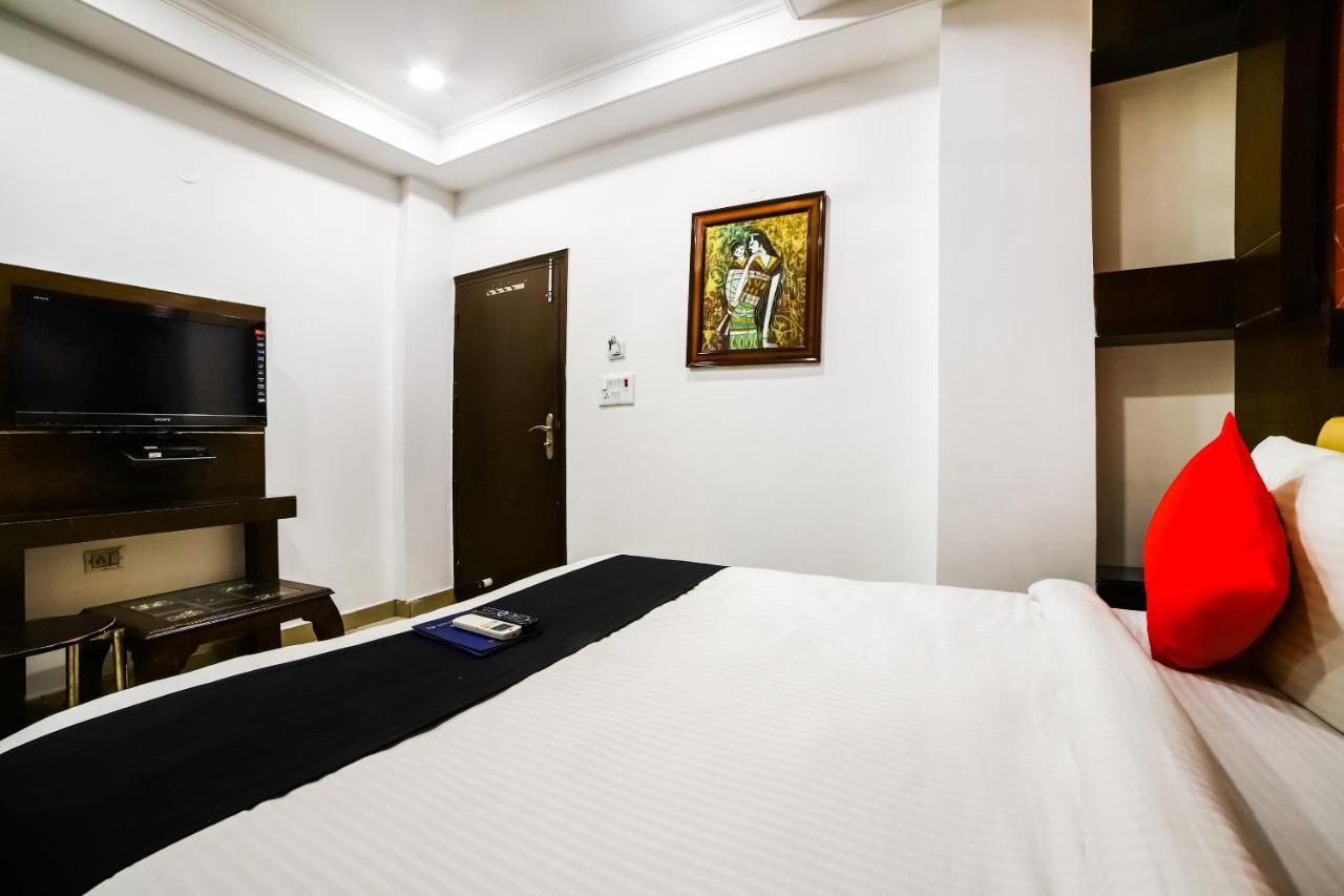 Capital O 6408 Hotel Delhi Heart Neu-Delhi Exterior foto
