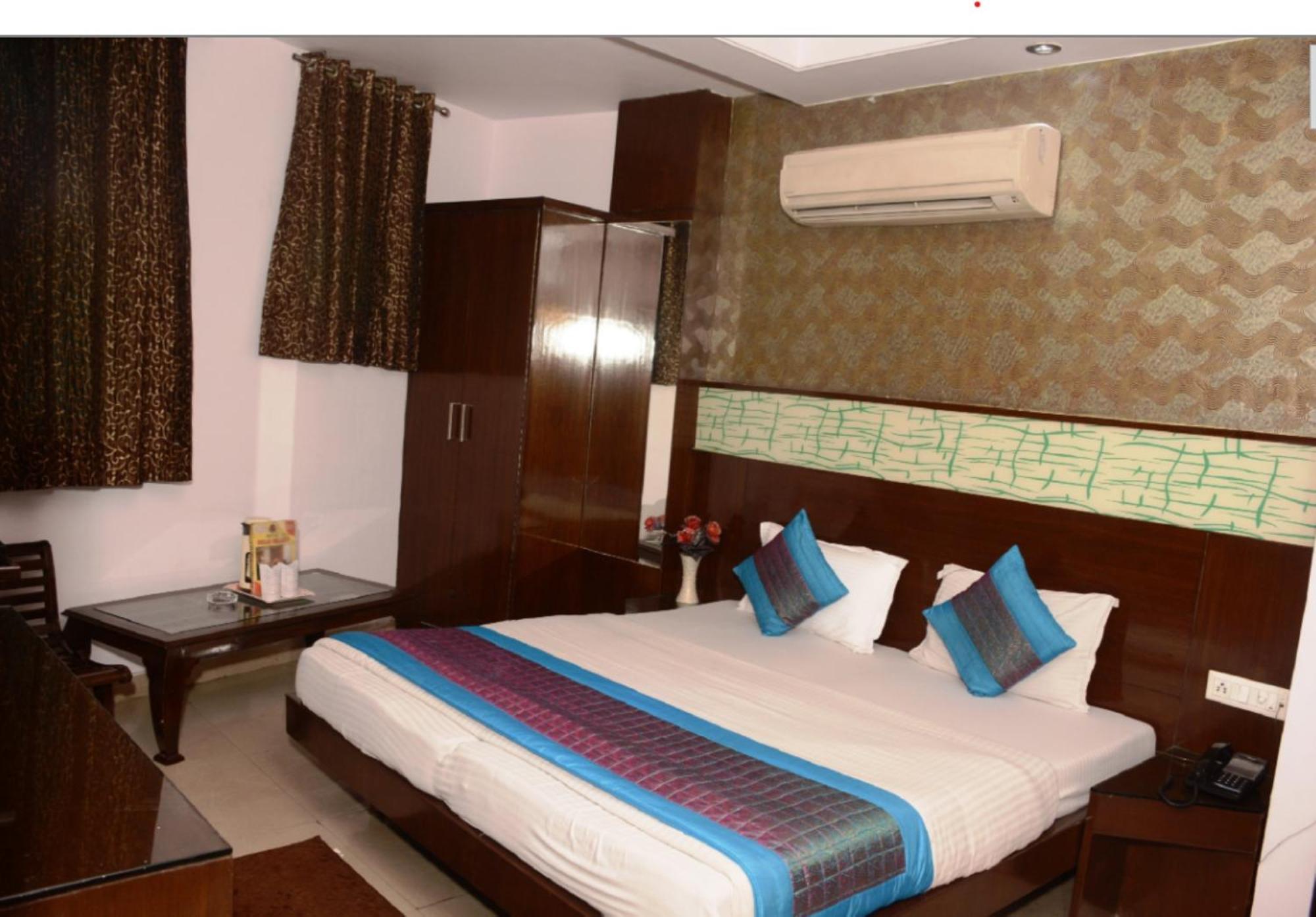 Capital O 6408 Hotel Delhi Heart Neu-Delhi Exterior foto