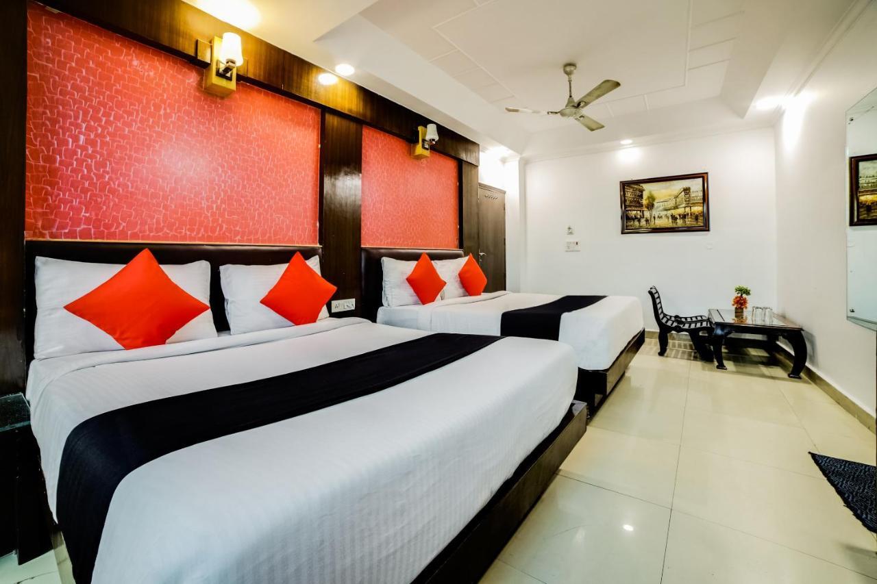 Capital O 6408 Hotel Delhi Heart Neu-Delhi Exterior foto