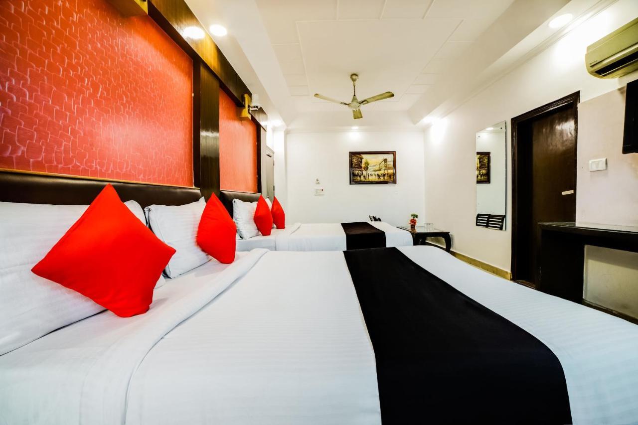 Capital O 6408 Hotel Delhi Heart Neu-Delhi Exterior foto